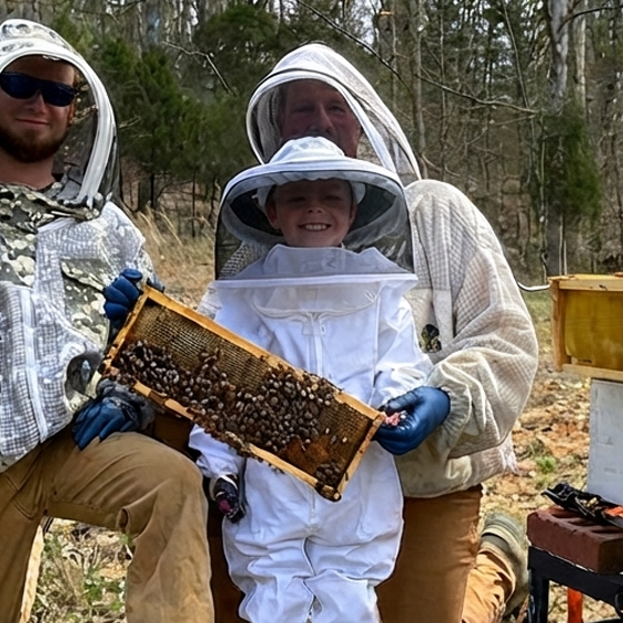 How to Clean and Wash a Bee Suit Without Damaging the Veil