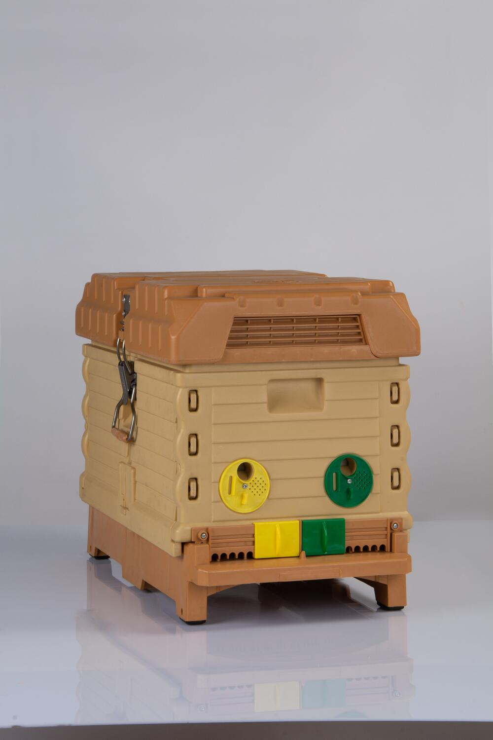 7 Frame NUC White Insulated Bee Hive Set