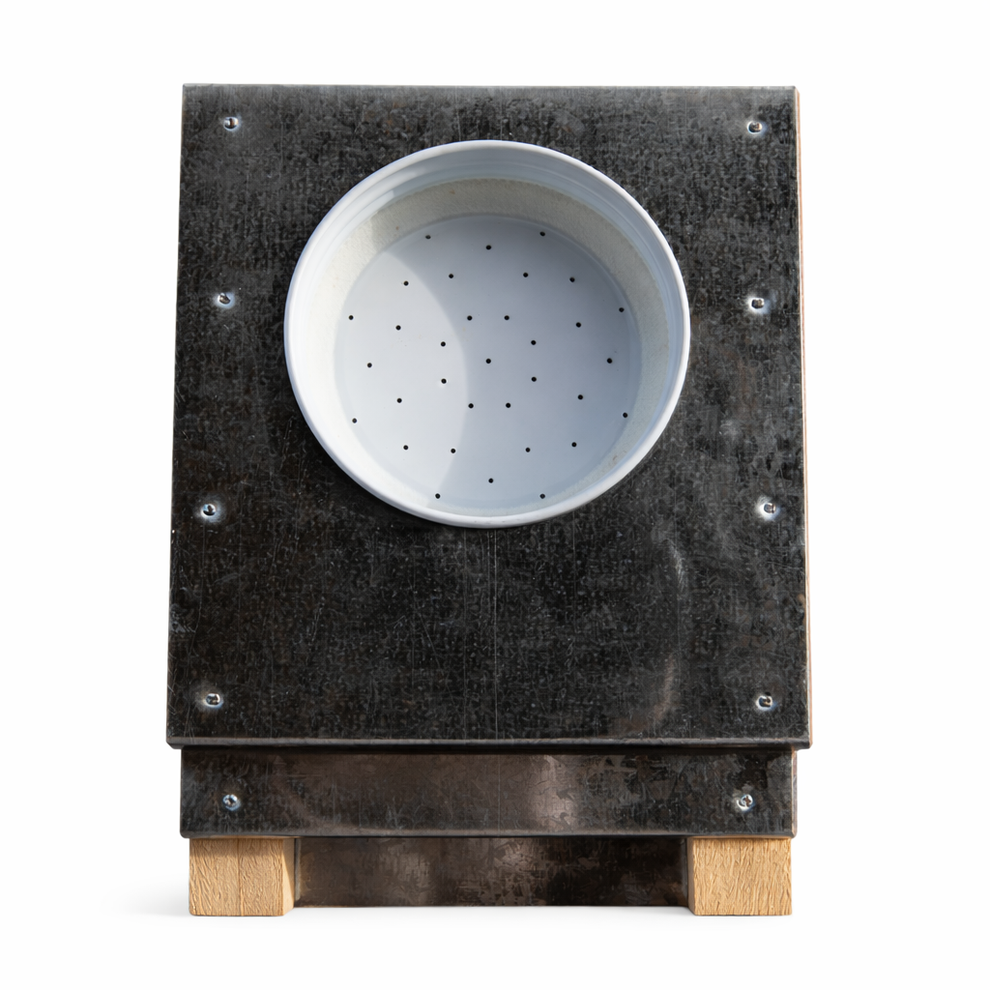 Wooden Boardman entrance bee feeder, top view