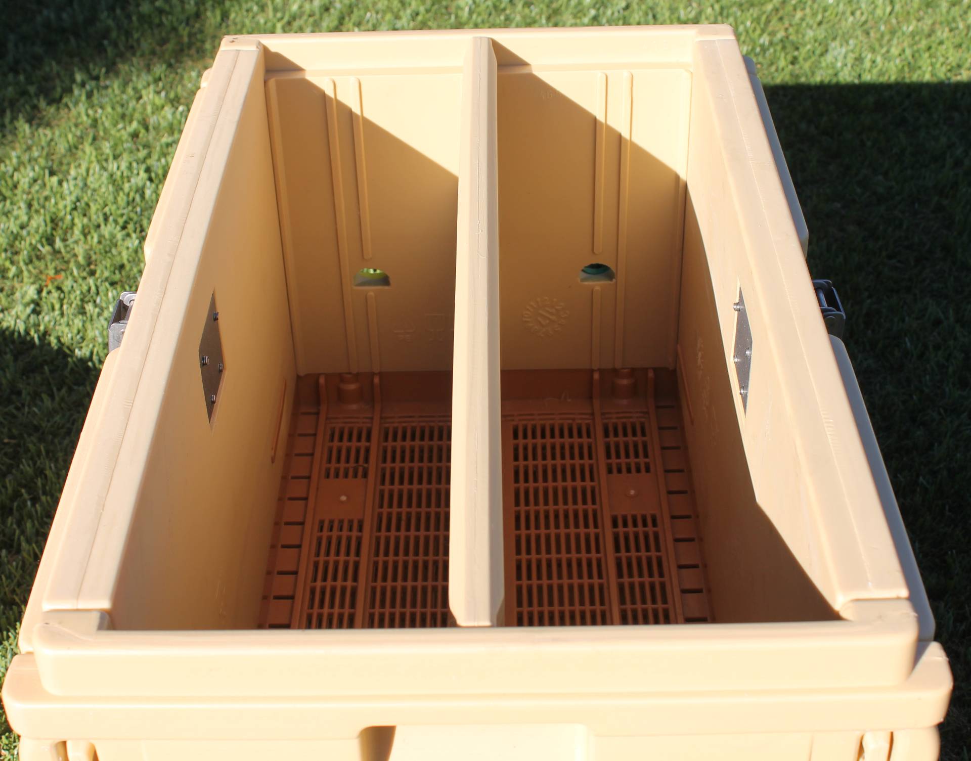 7 Frame NUC Insulated Bee Hive Set