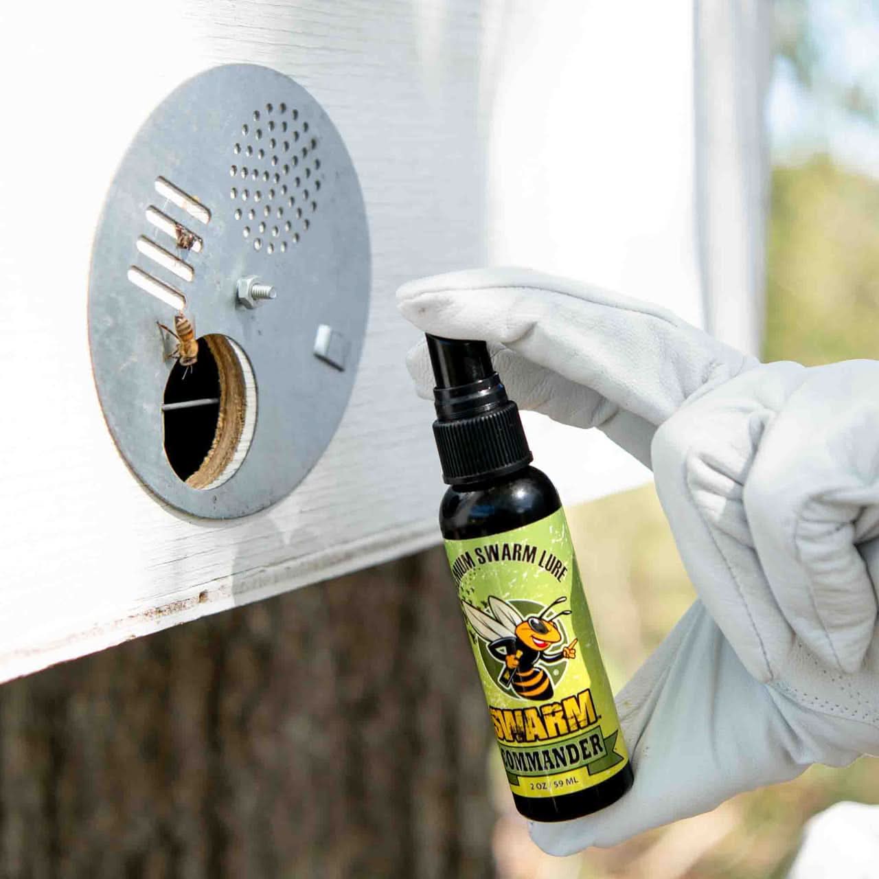 Swarm Commander 2 oz swarm lure spray product shot